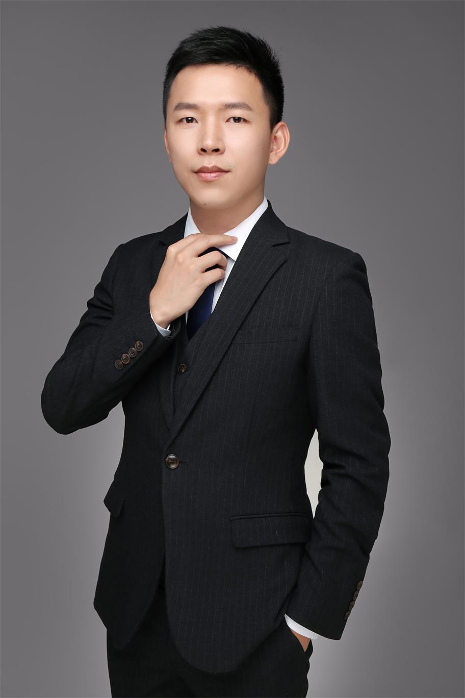 卞备宁 联合创始人 & 首席运营官